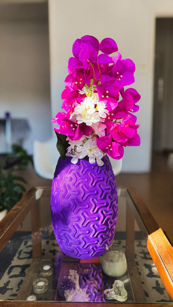 Tryfoil Flower Vase